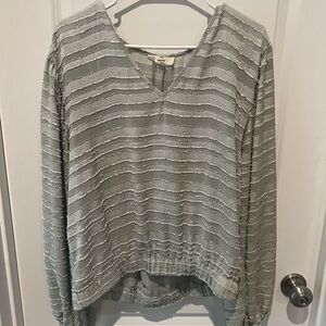 Entro Textured Top size medium